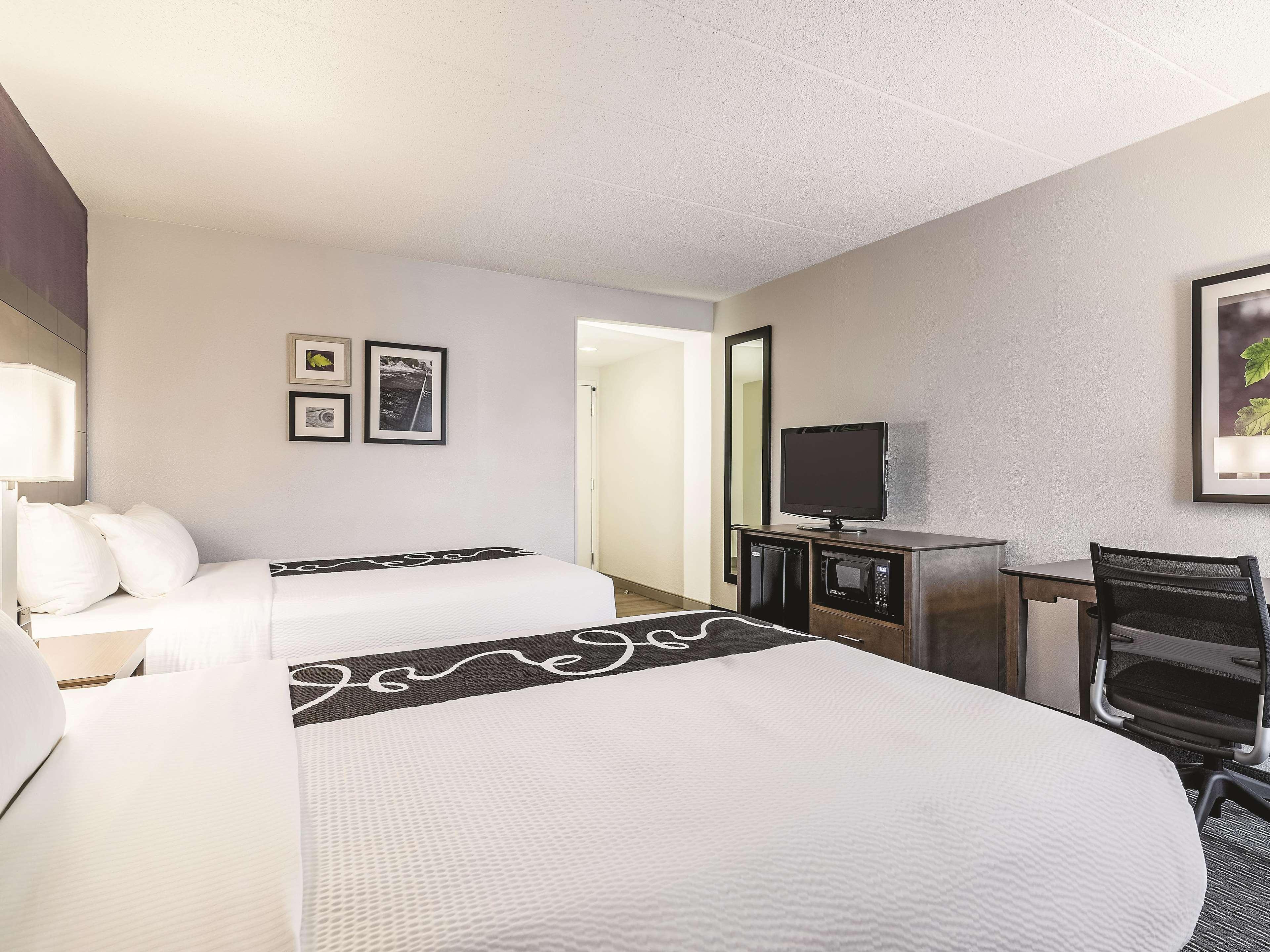 La Quinta By Wyndham Salem Nh Hotell Eksteriør bilde