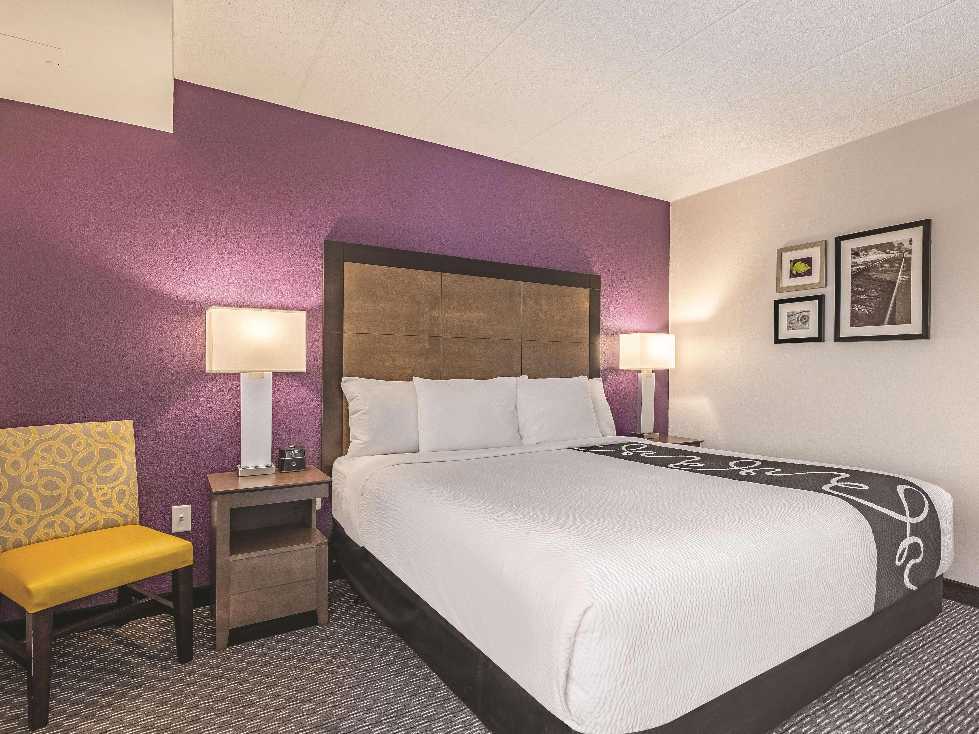 La Quinta By Wyndham Salem Nh Hotell Eksteriør bilde