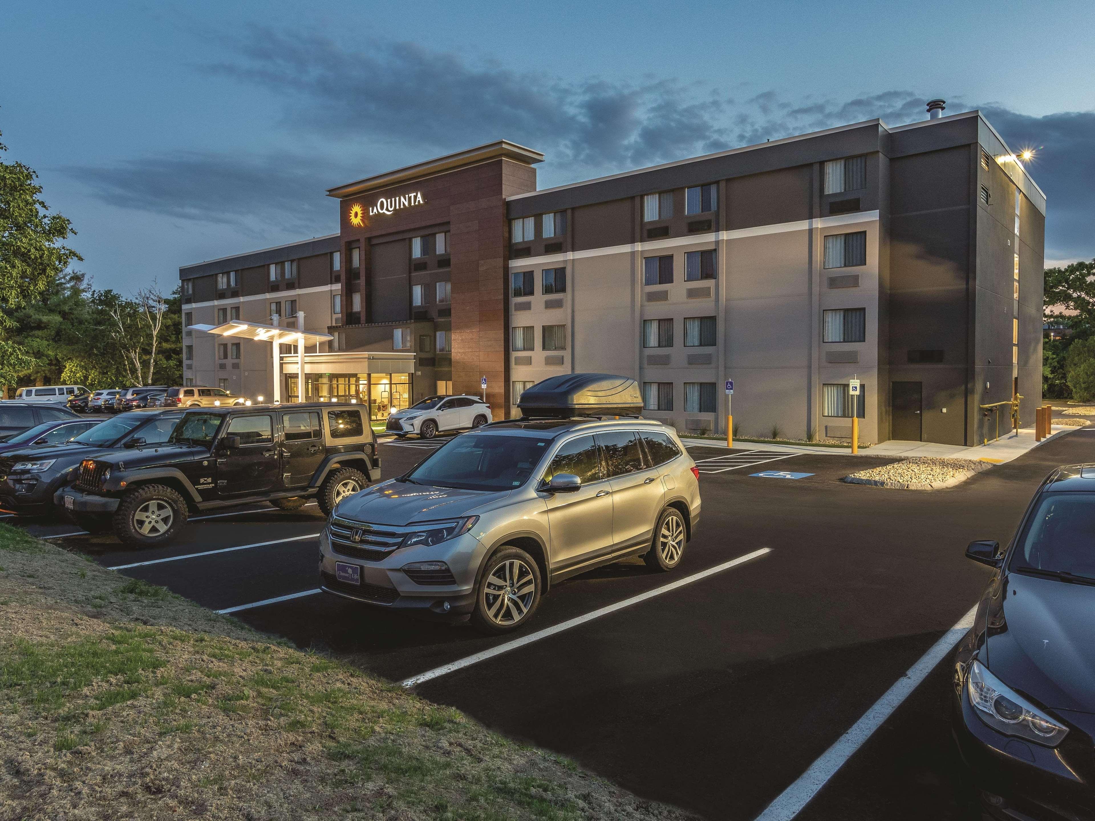 La Quinta By Wyndham Salem Nh Hotell Eksteriør bilde