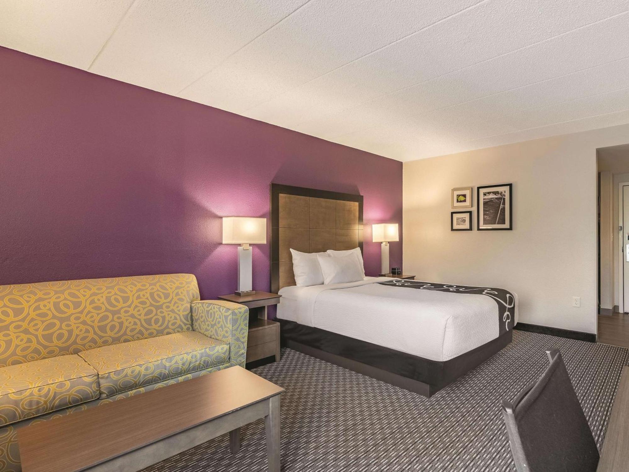 La Quinta By Wyndham Salem Nh Hotell Eksteriør bilde